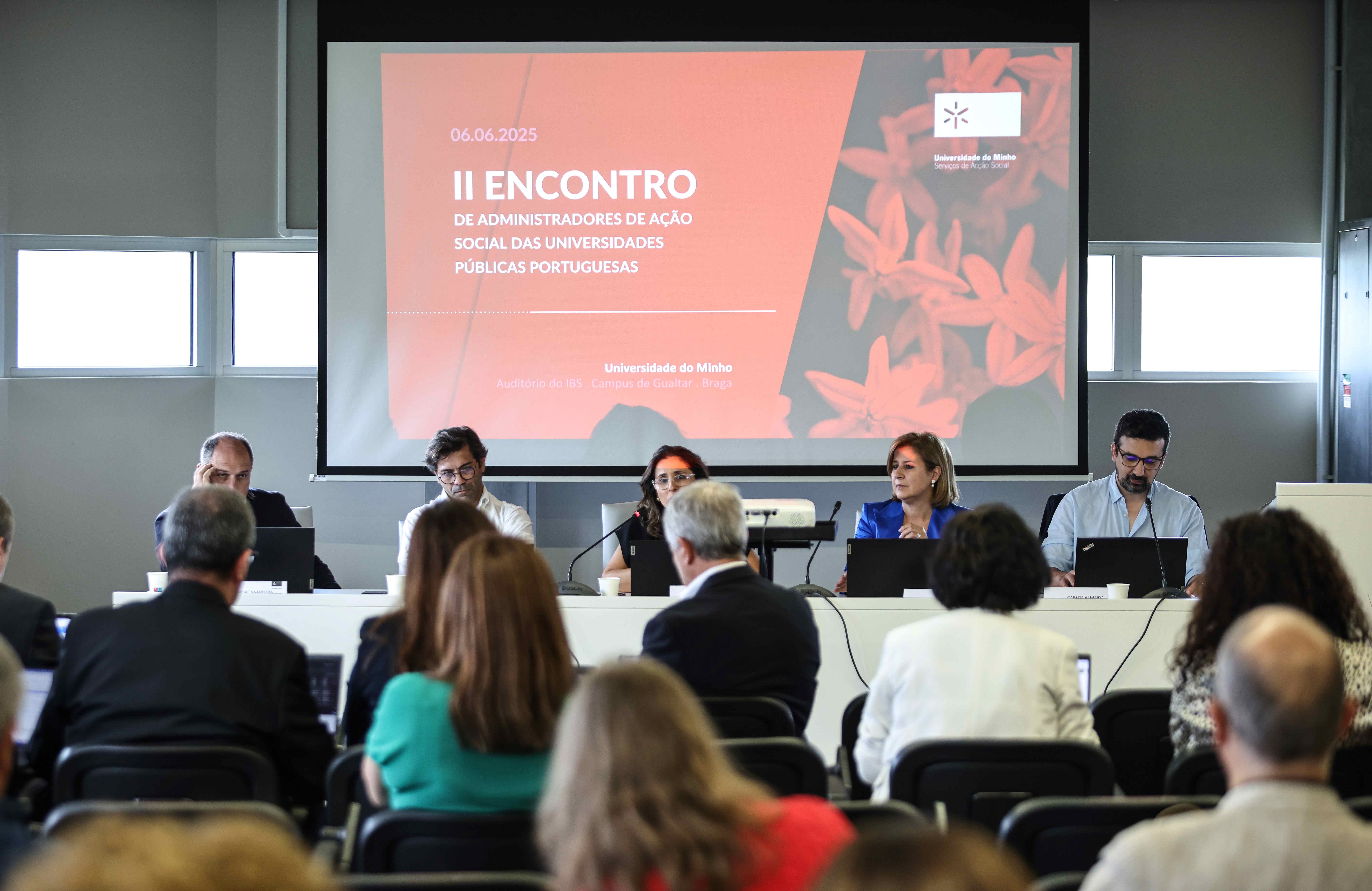 A imagem pode conter: Nacional, a ação social, ensino superior