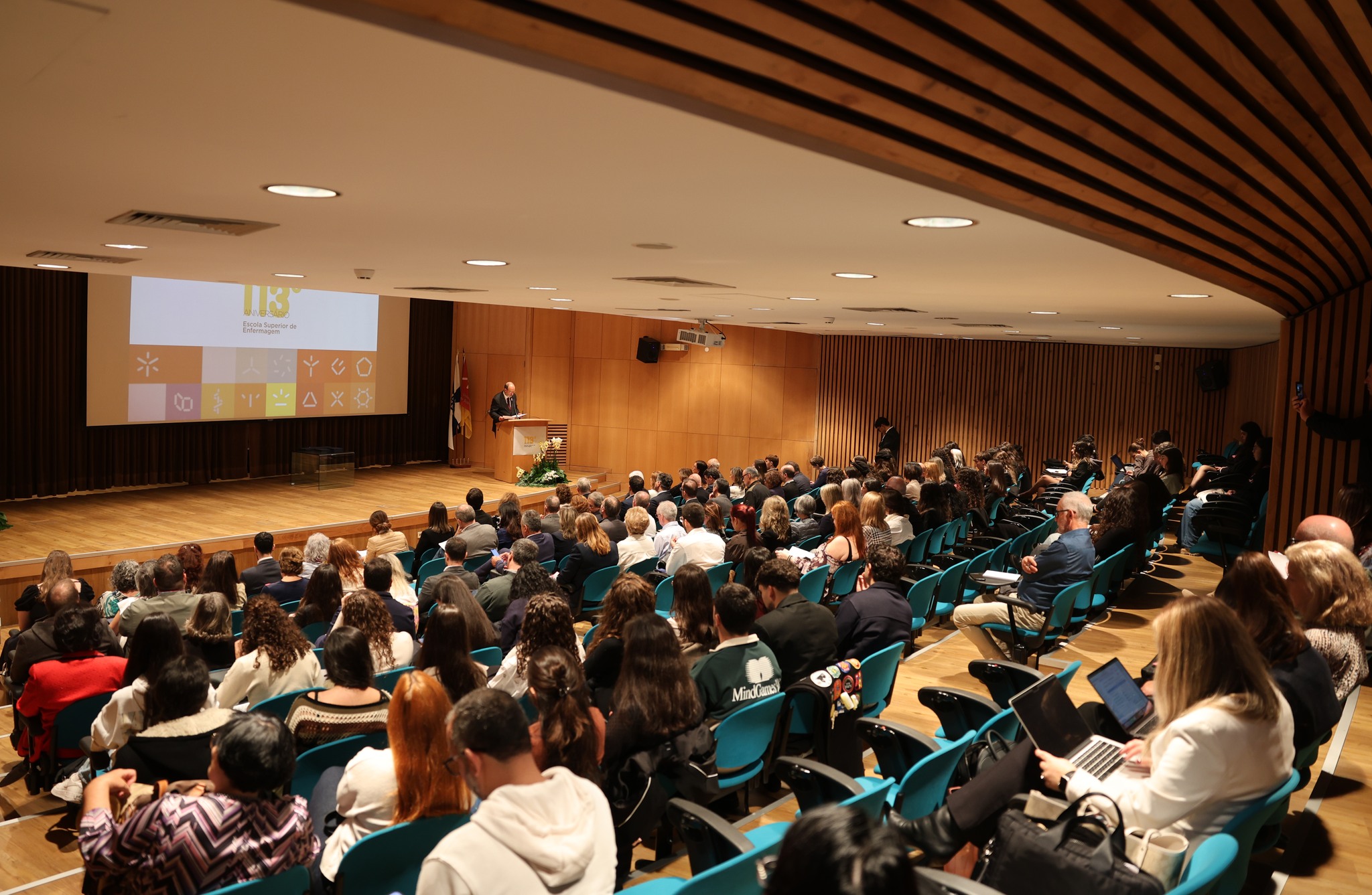 A imagem pode conter: Escola, Enfermagem, a melhores condi&#231;&#245;es, Enfermagem celebrou 113 anos