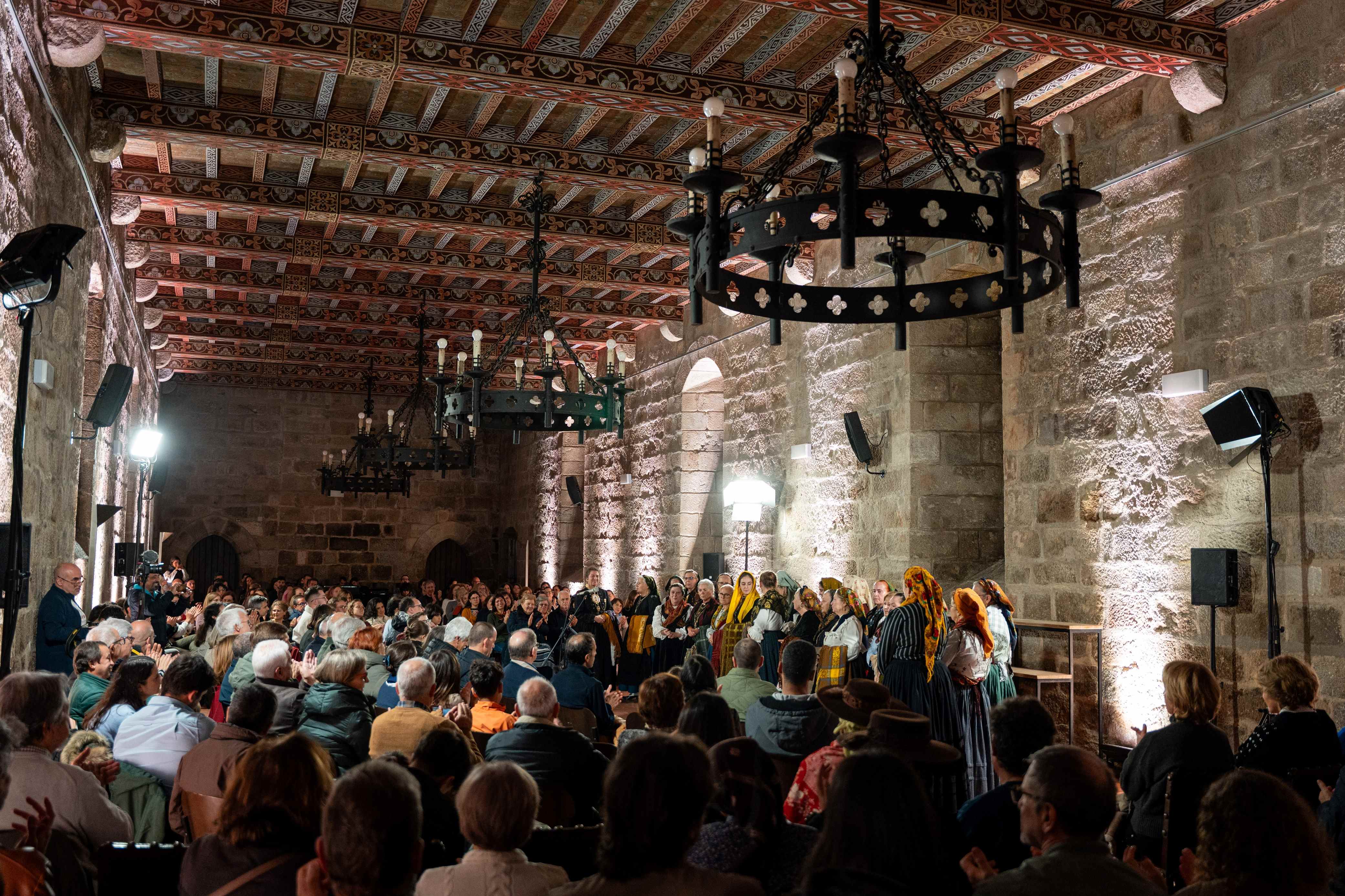 A imagem pode conter: Minho, Reitoria, Universidade