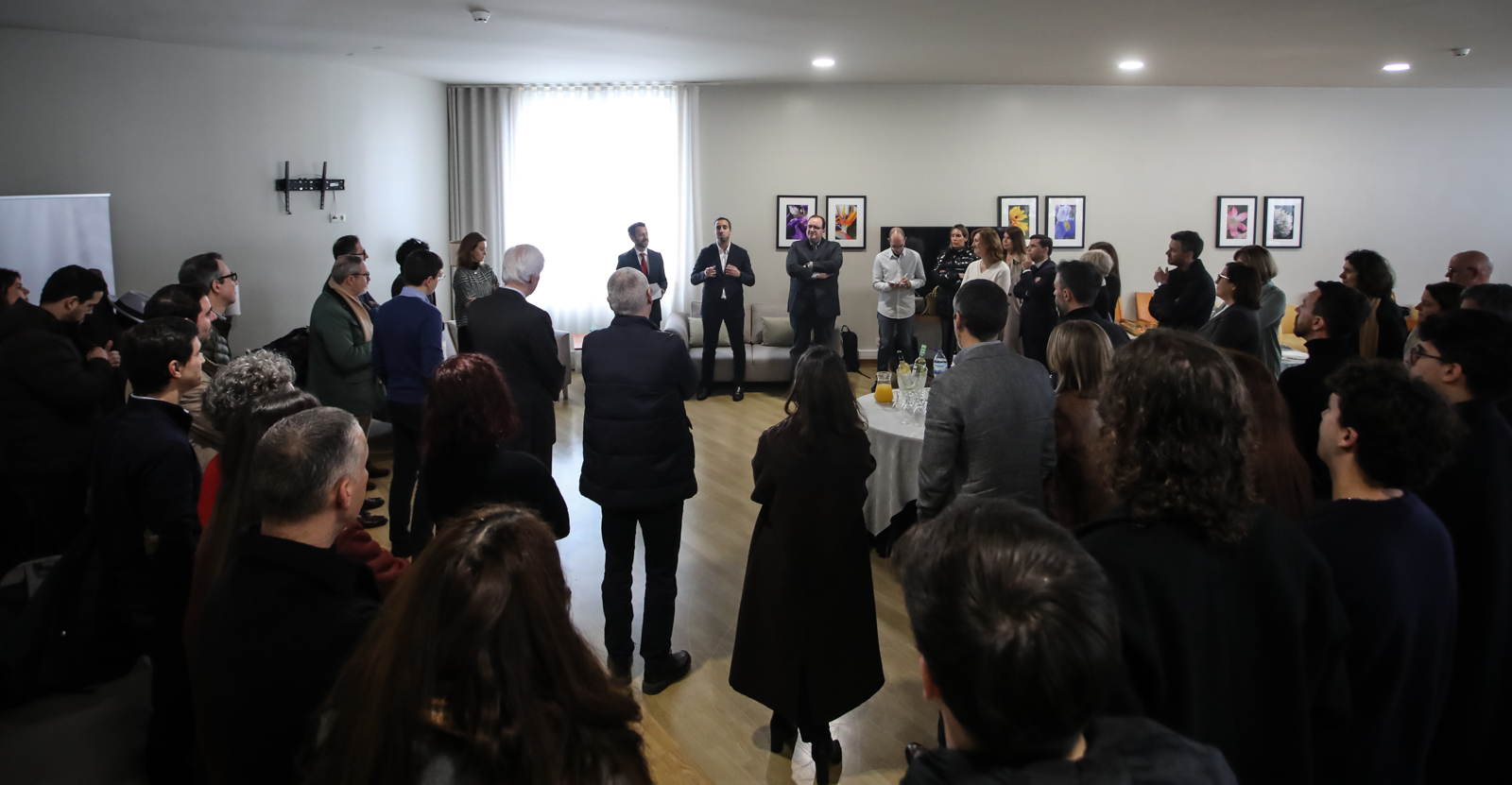 A imagem pode conter: Dia, Minho, Nacional, Universidade, Participação, auscultação e partilha