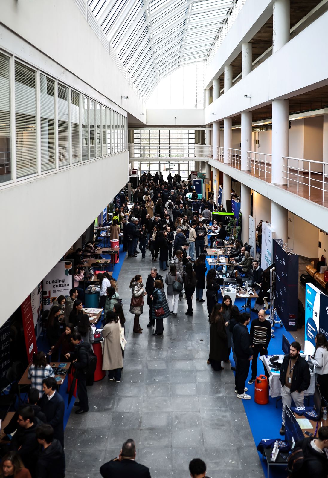 A imagem pode conter: 3800 oportunidades, Engenharia da UMinho liga estudantes ao mercado com mais