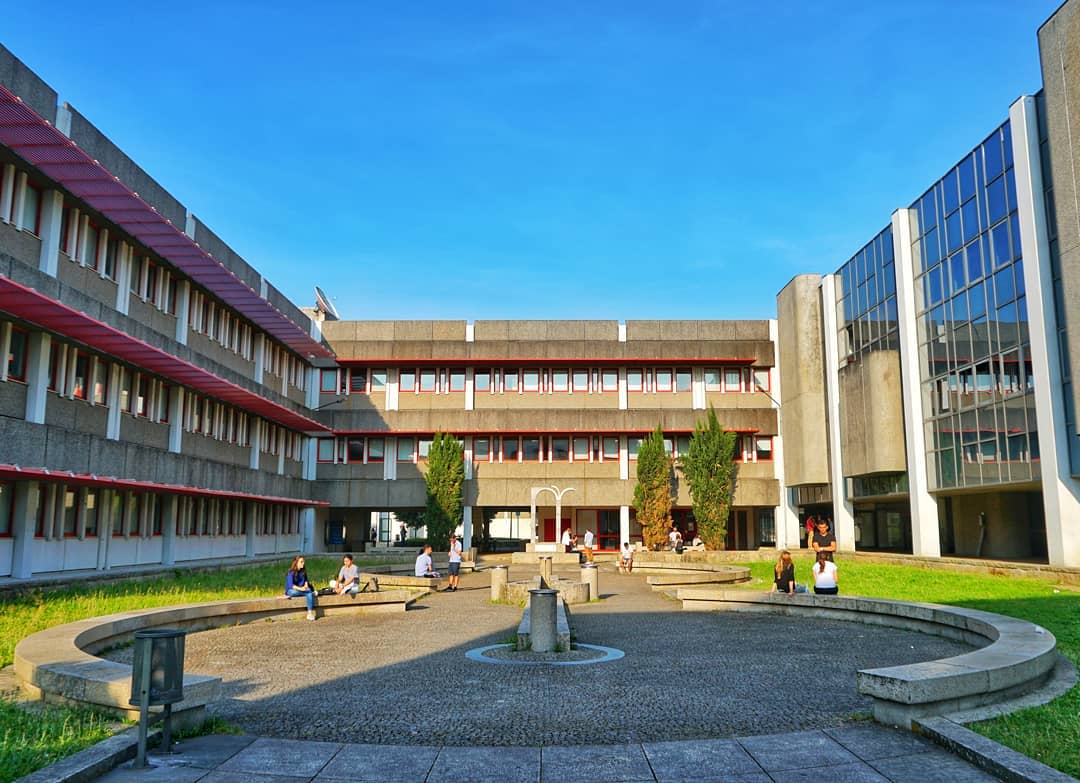 A imagem pode conter: Minho, Minho é, Universidade
