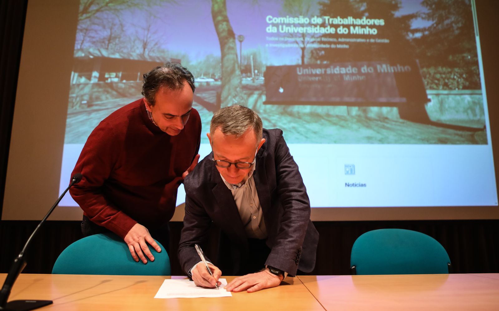 A imagem pode conter: Cunha, Gaspar, Comissão, Trabalhadores