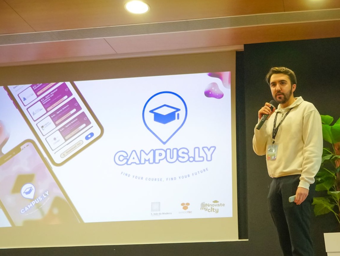 A imagem pode conter: App, a escolher, curso superior, aluno da UMinho ajuda