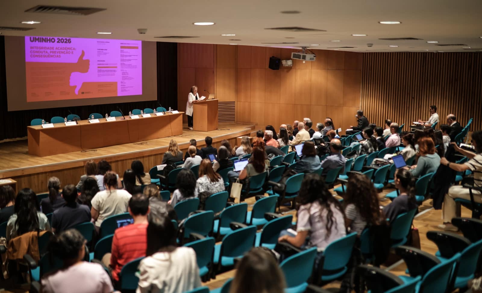 A imagem pode conter: Da regra à cultura:, a integridade académica, UMinho debateu como reforçar