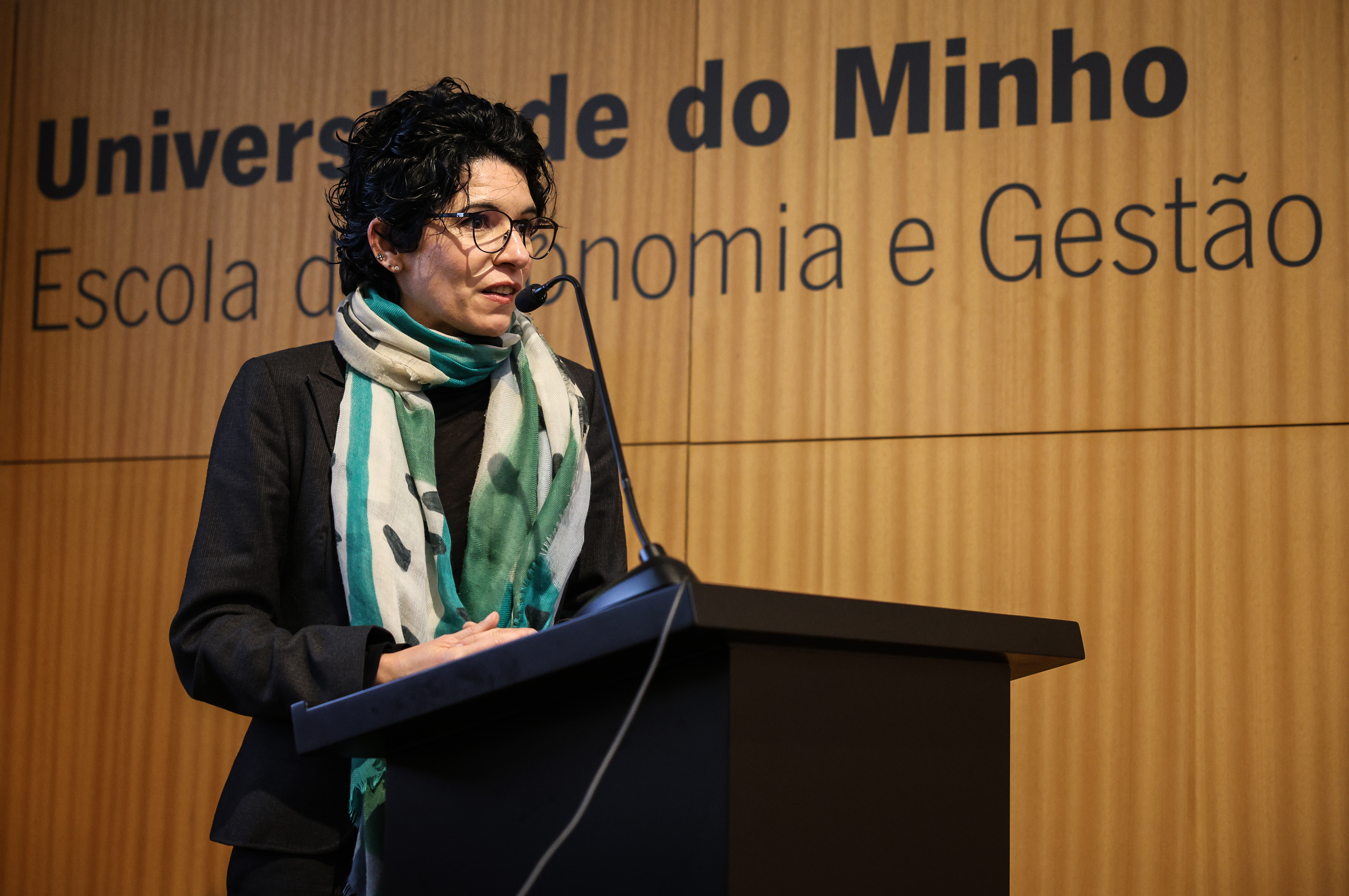 Imagem número 5 da galeria Apresentação do livro 