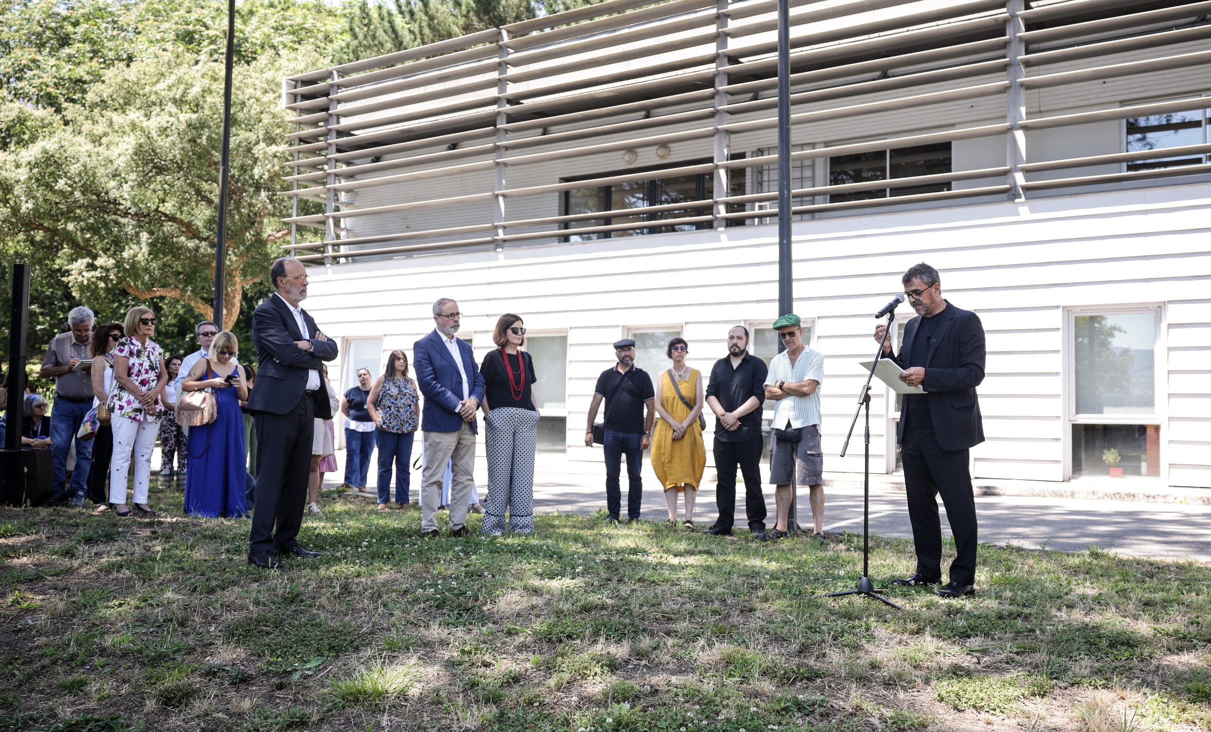 Imagem número 1 da galeria Inauguração da Calçada do Conhecimento