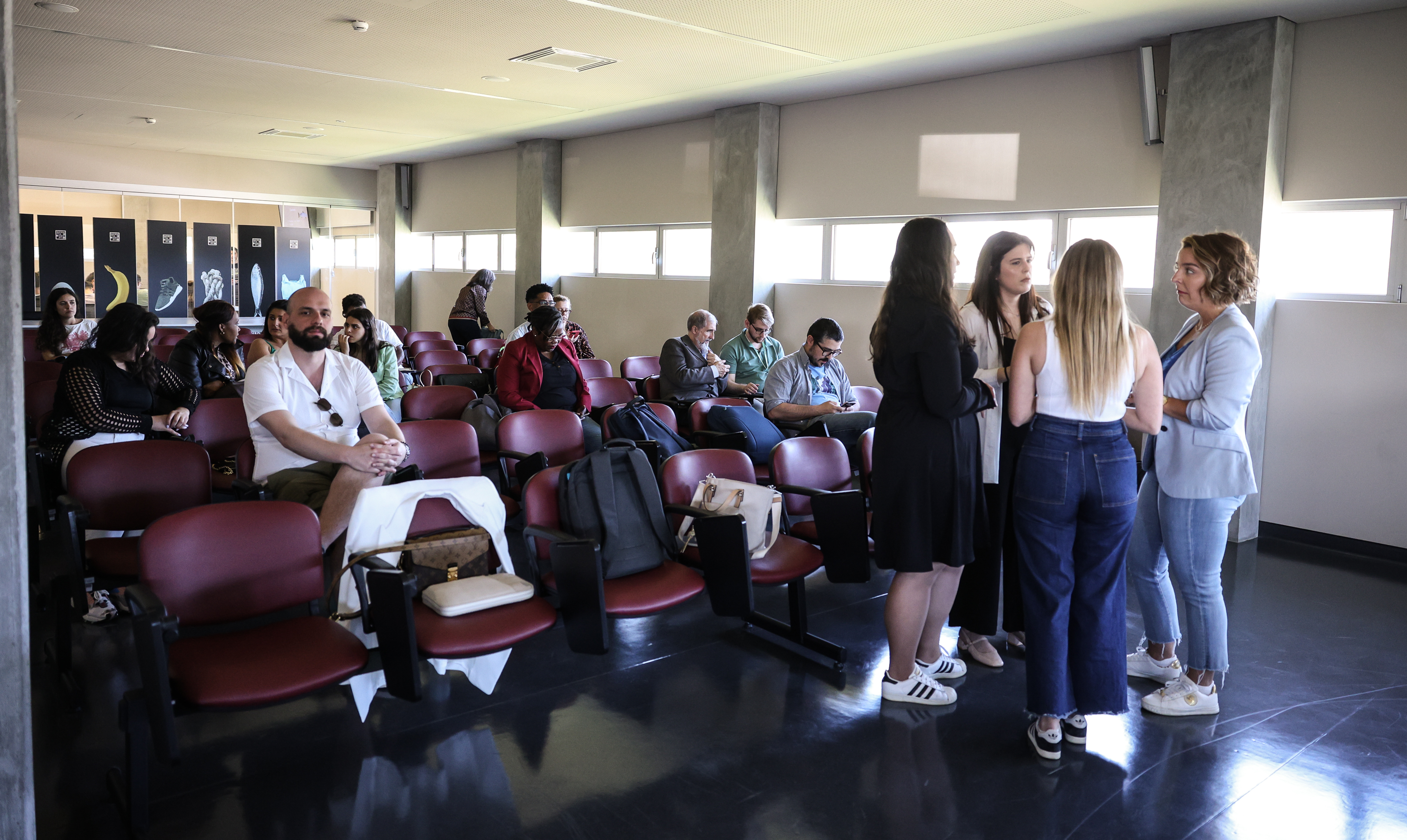 Imagem número 1 da galeria Colégio Doutoral - Encontros Ciência Redonda