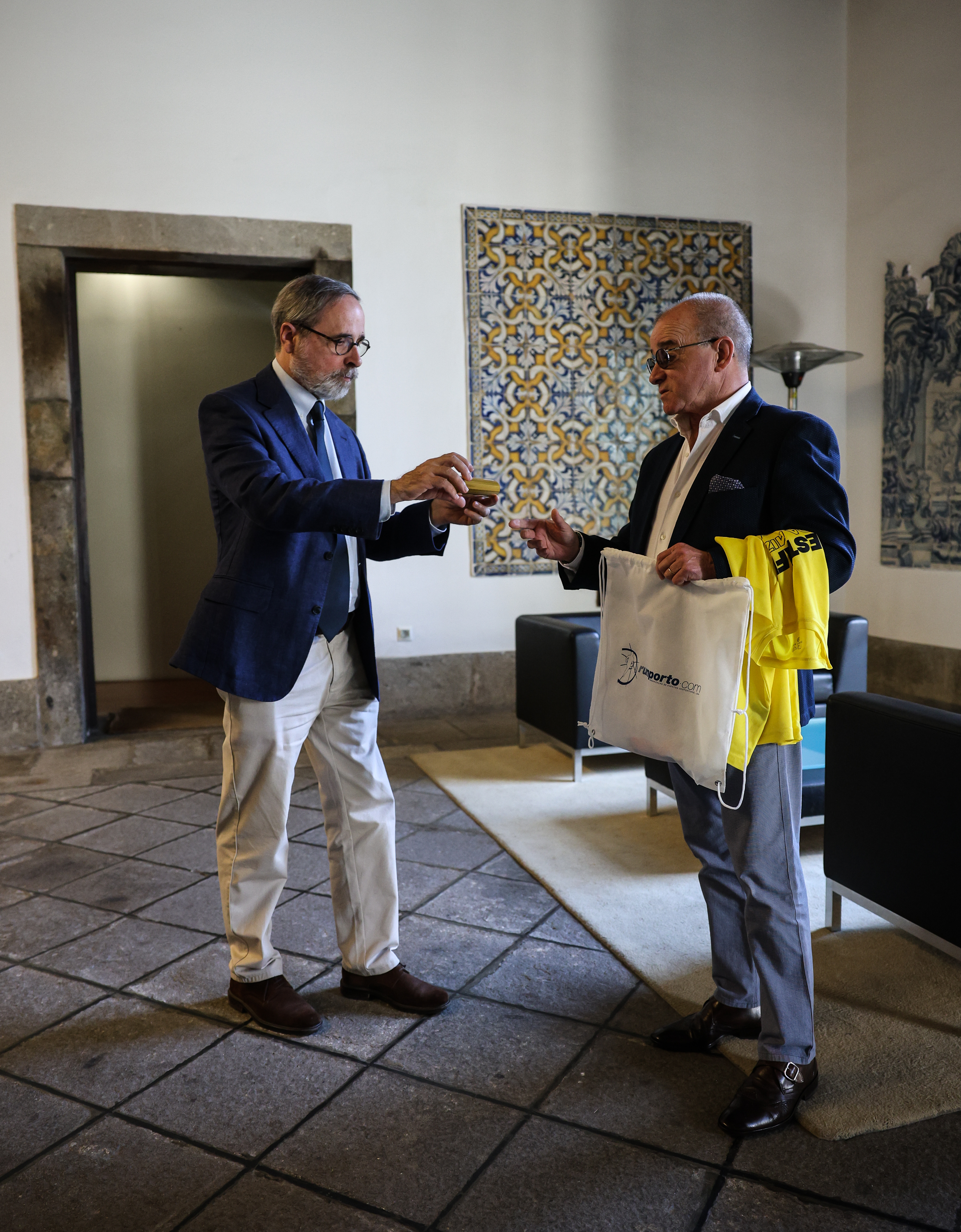 Imagem número 3 da galeria Conferência de Imprensa - Estafeta 50 Anos