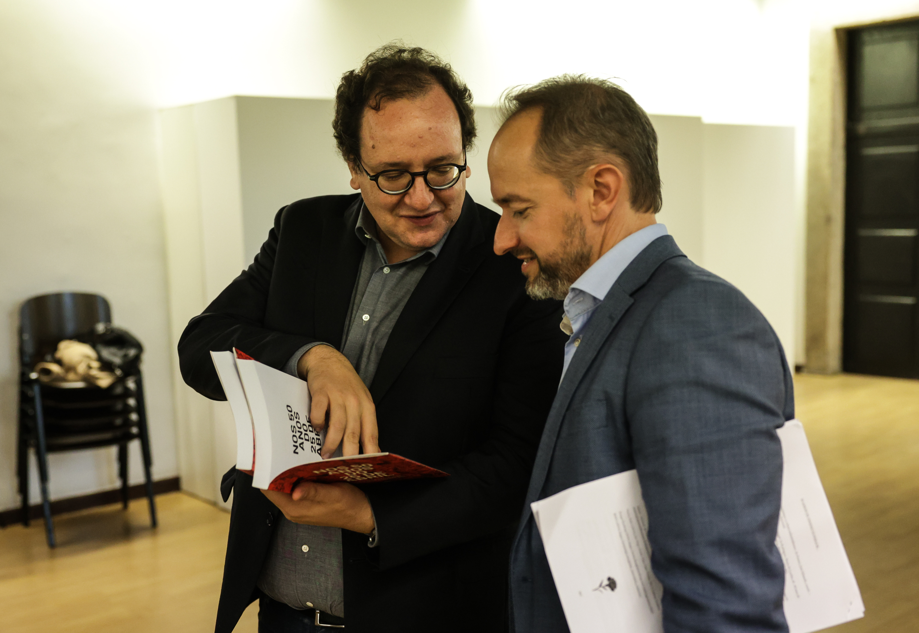 Imagem número 6 da galeria Lançamento Livro 25 Abril