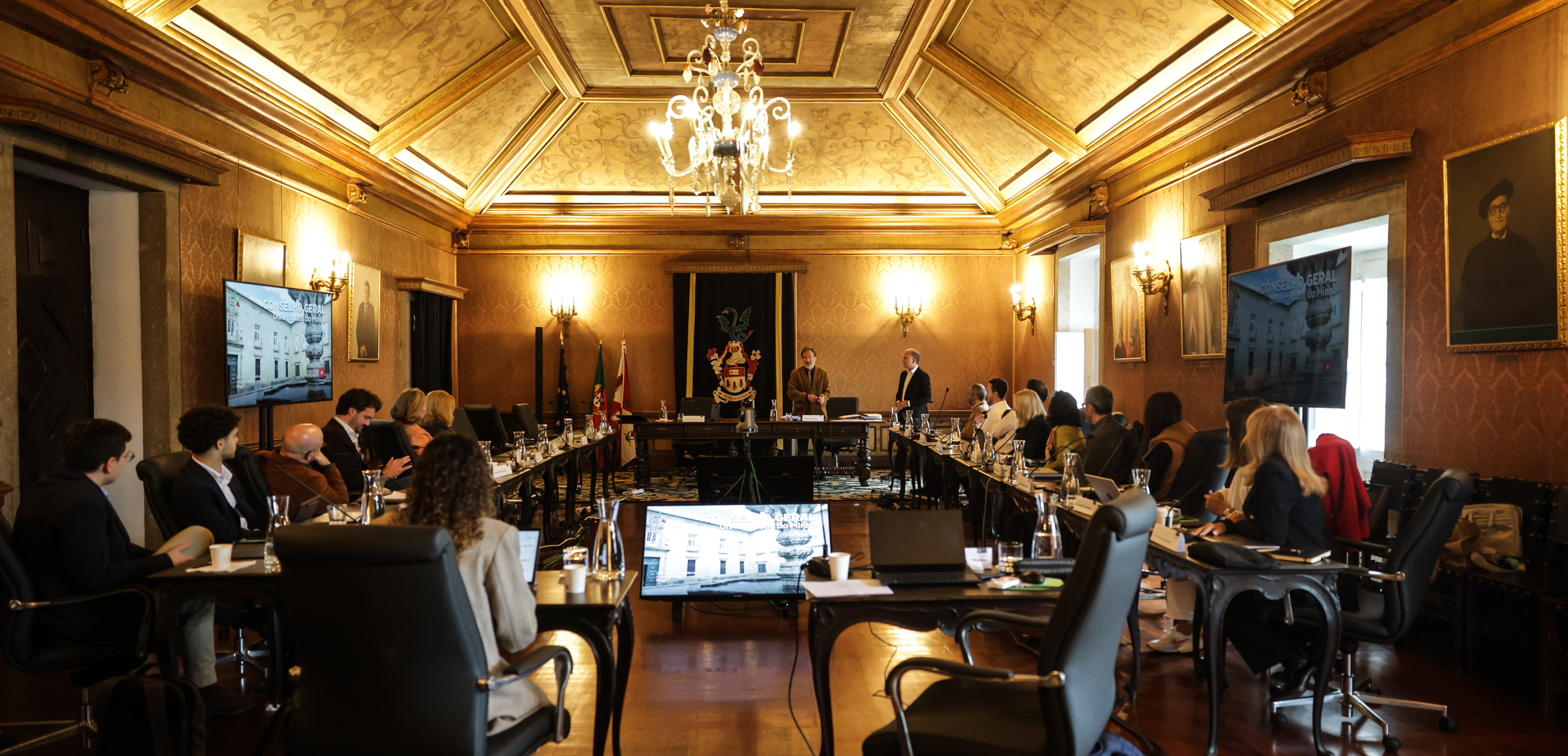 Imagem número 4 da galeria Reunião Conselho Geral