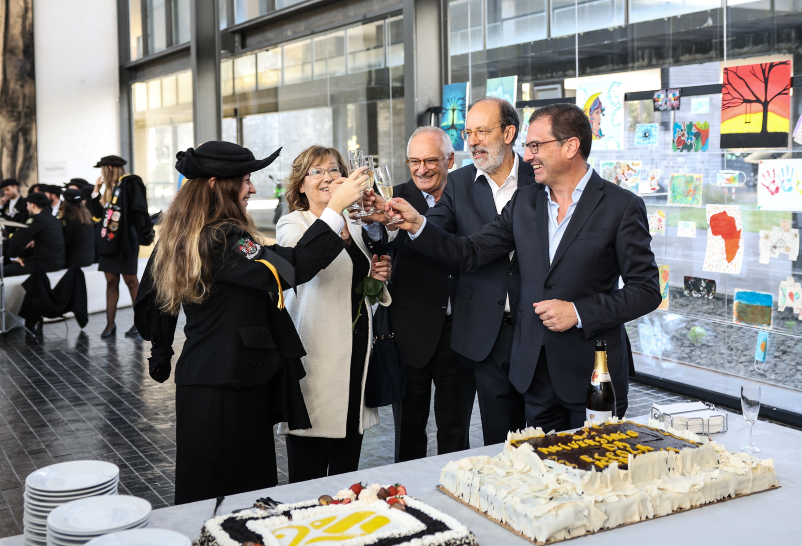 Imagem número 3 da galeria Aniversário Escola de Medicina