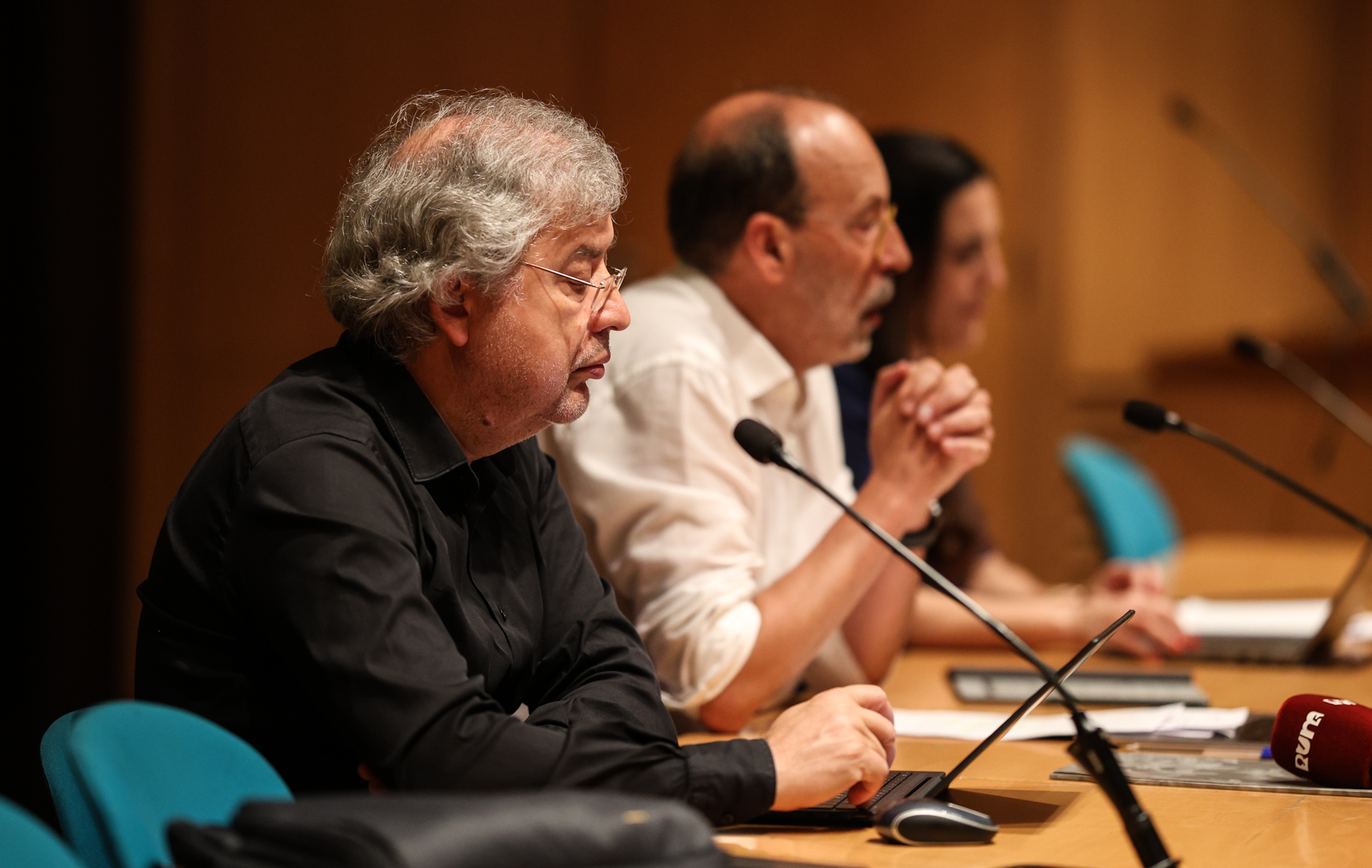Imagem número 9 da galeria Reitor conversa com Investigadores