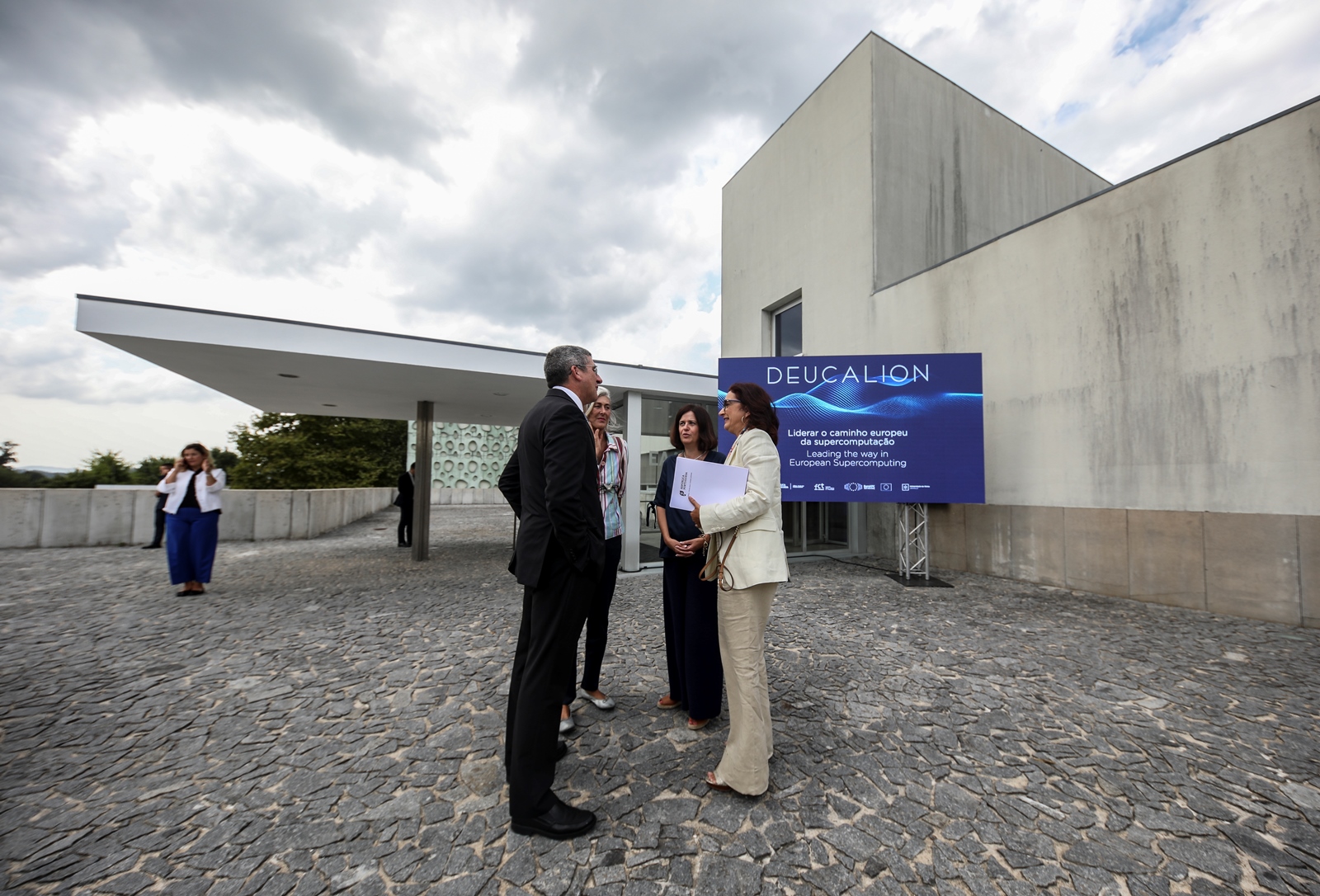 Imagem número 1 da galeria Deucalion António Costa