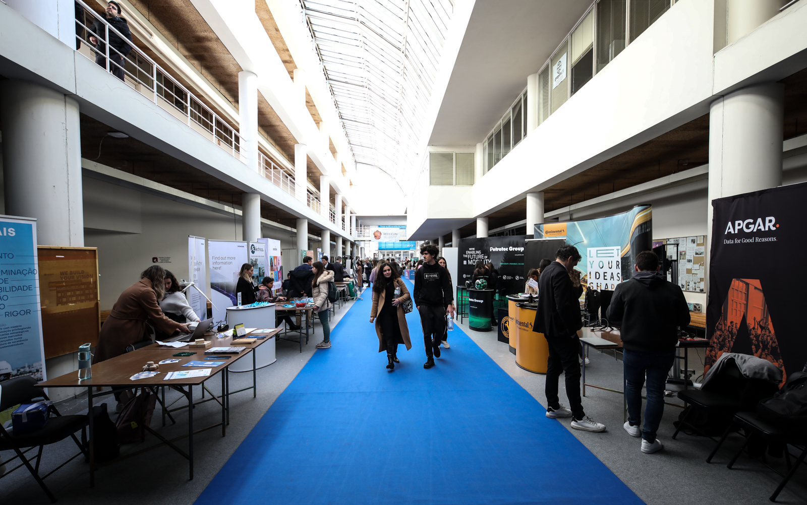 Imagem número 3 da galeria Feira de Emprego EEUM