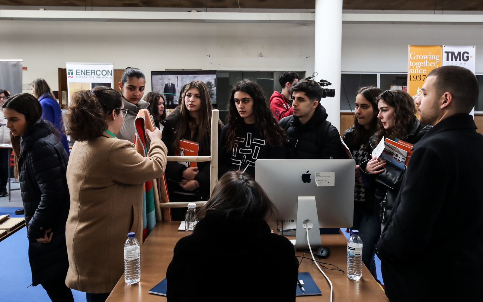 Imagem número 7 da galeria Feira de Emprego EEUM