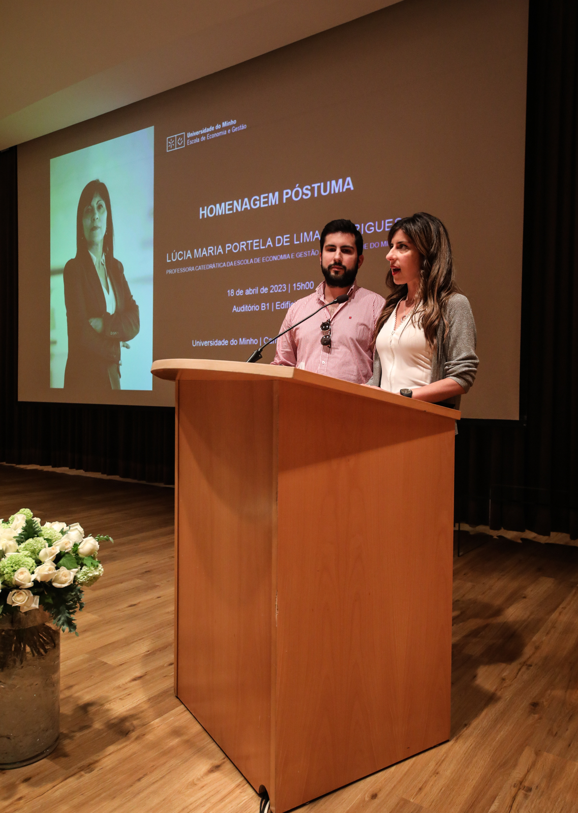Imagem número 7 da galeria Homenagem Póstuma Lucia Rodrigues