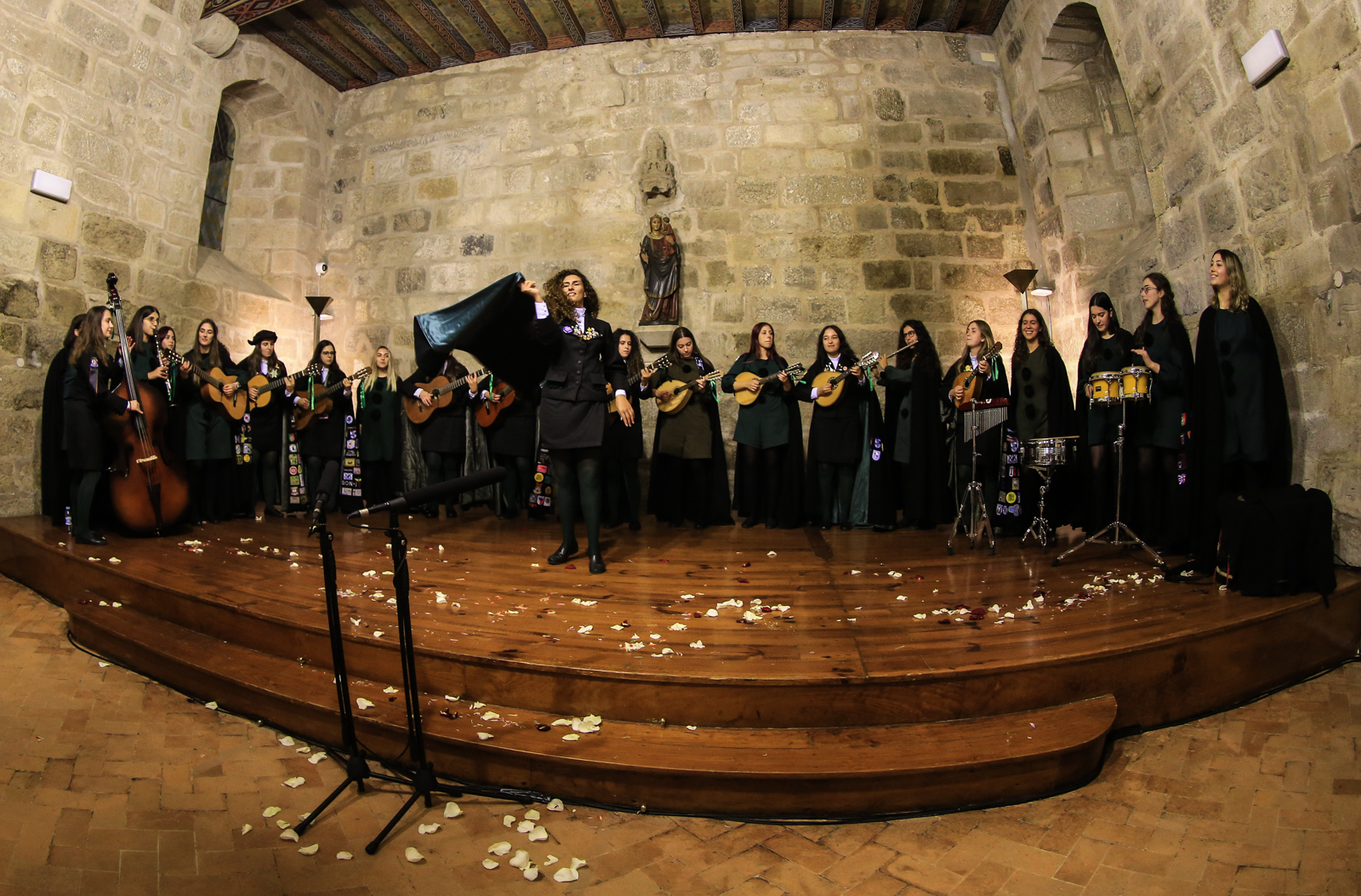 Imagem número 8 da galeria Tunão Serenatas