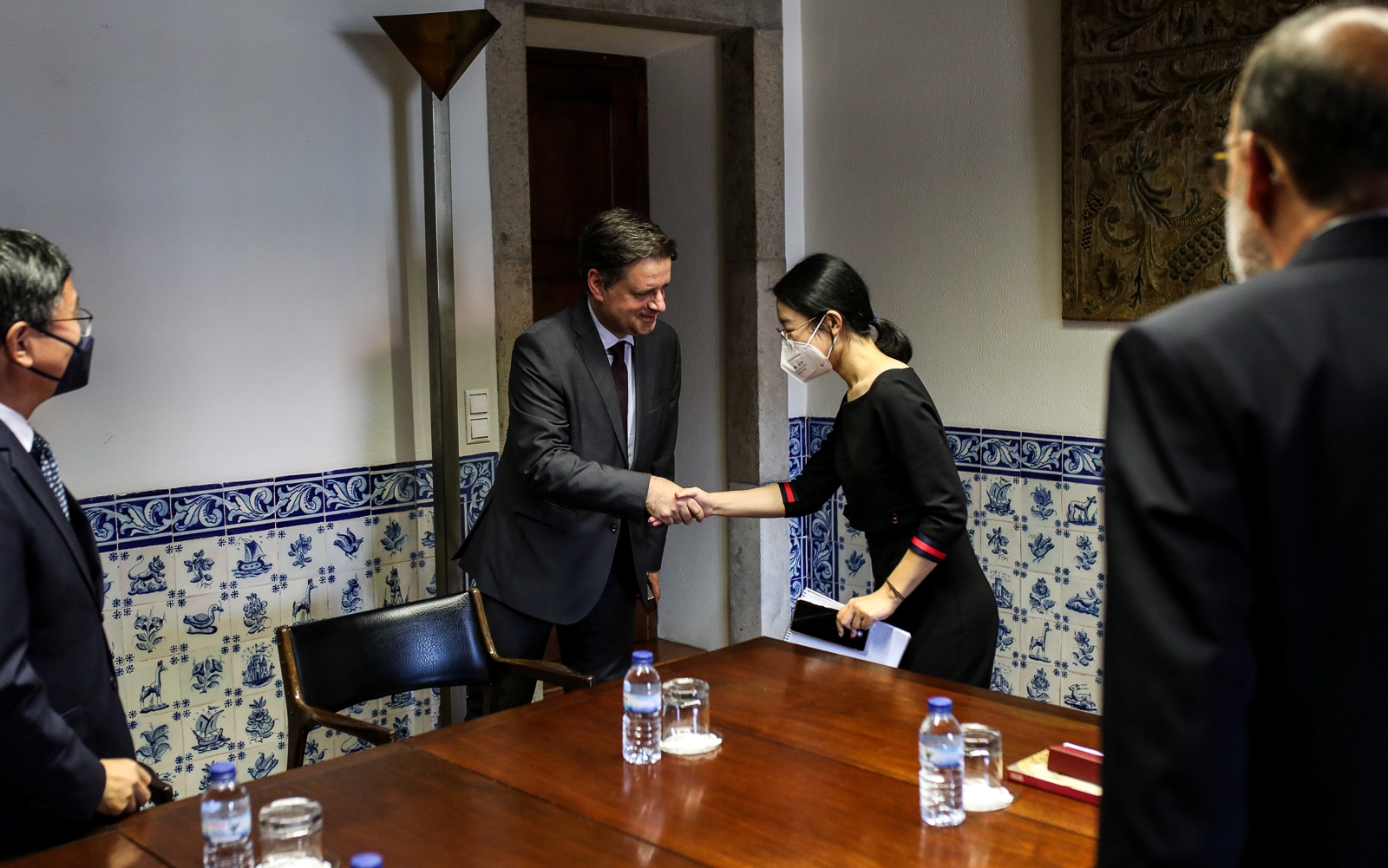 Imagem número 5 da galeria Visita do Embaixador da China