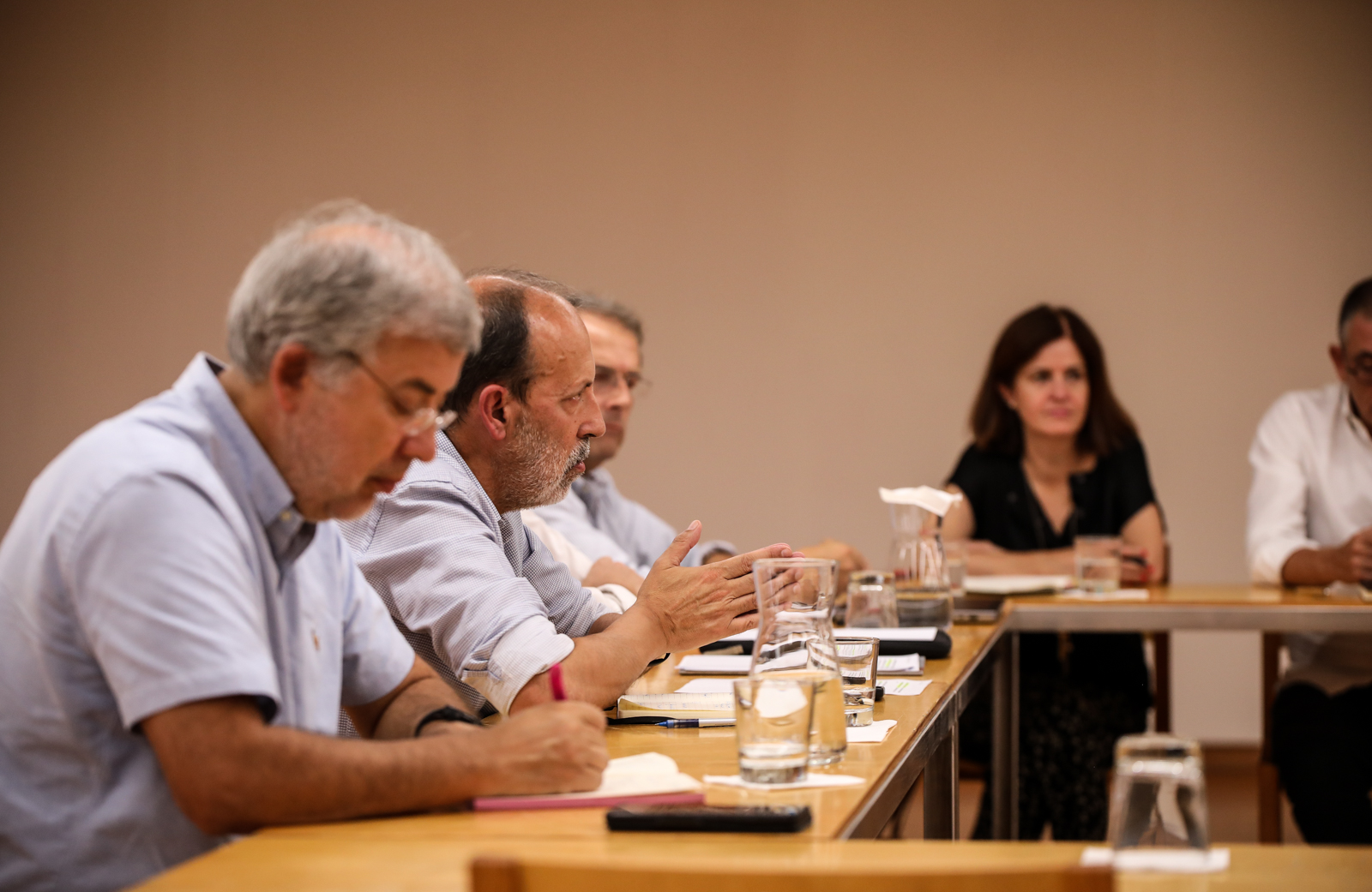 Imagem número 4 da galeria Reitor conversa com EAAD