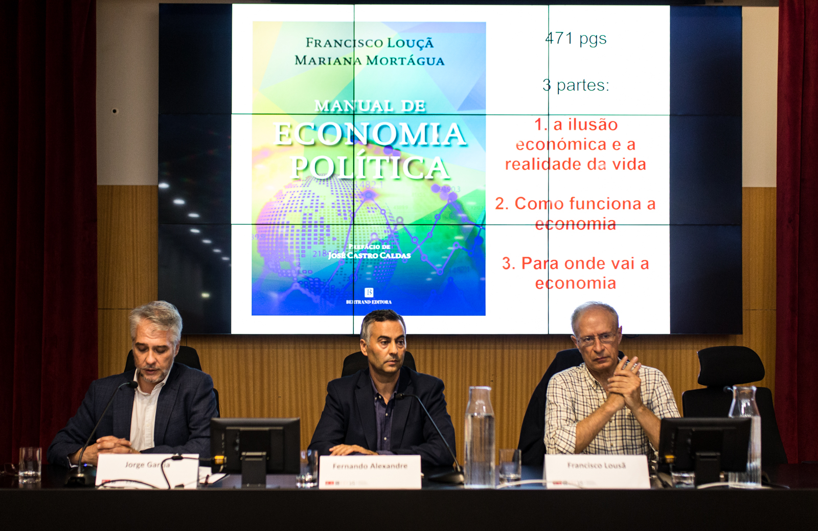Imagem número 1 da galeria Apresentação do livro Manual de Economia Politica
