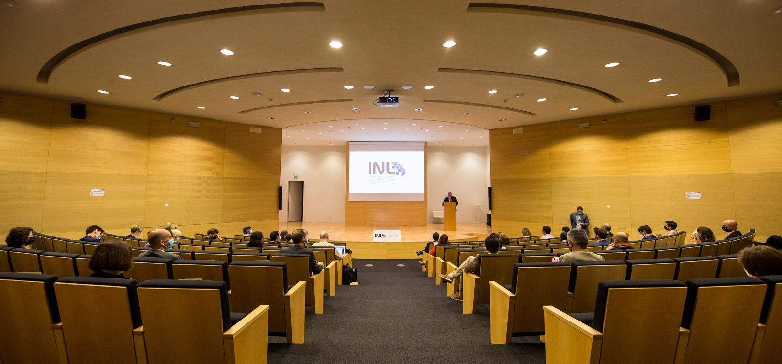 Imagem número 10 da galeria Visita de Conselheiros Económicos da EU