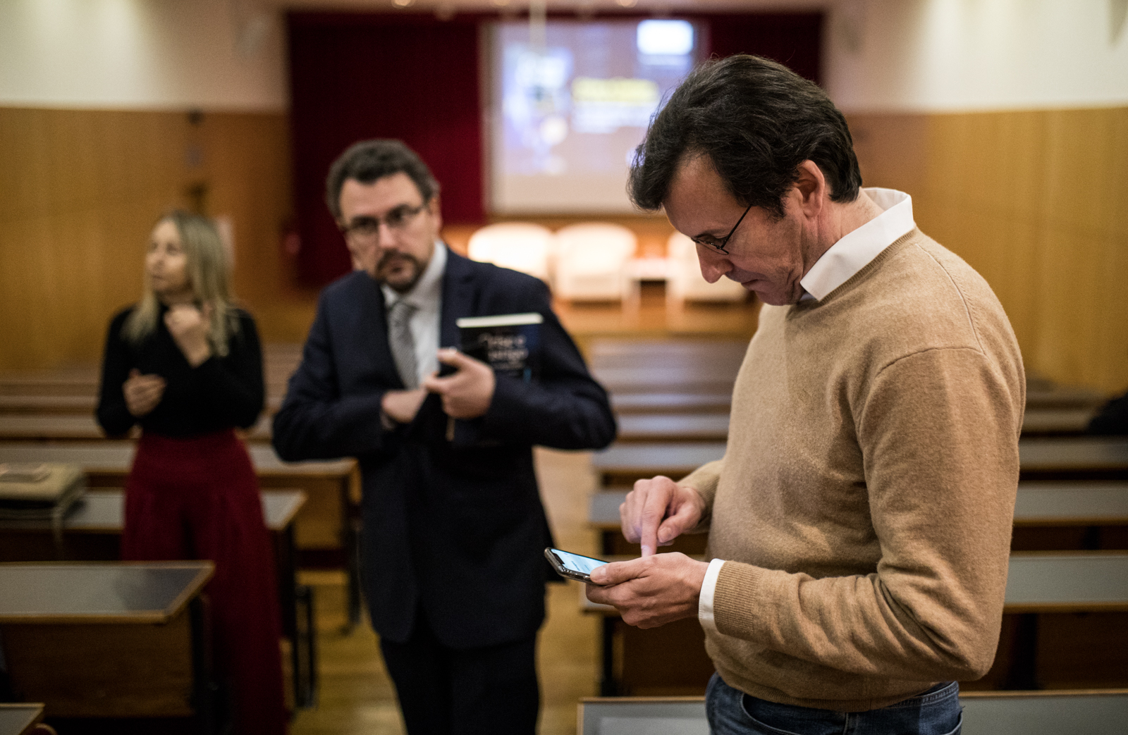 Imagem número 2 da galeria Livro Crise e Castigo
