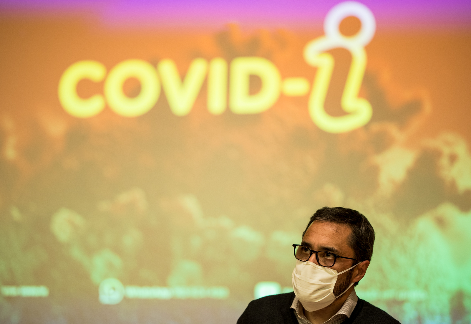 Imagem número 7 da galeria Sessão de Esclarecimento Covid I