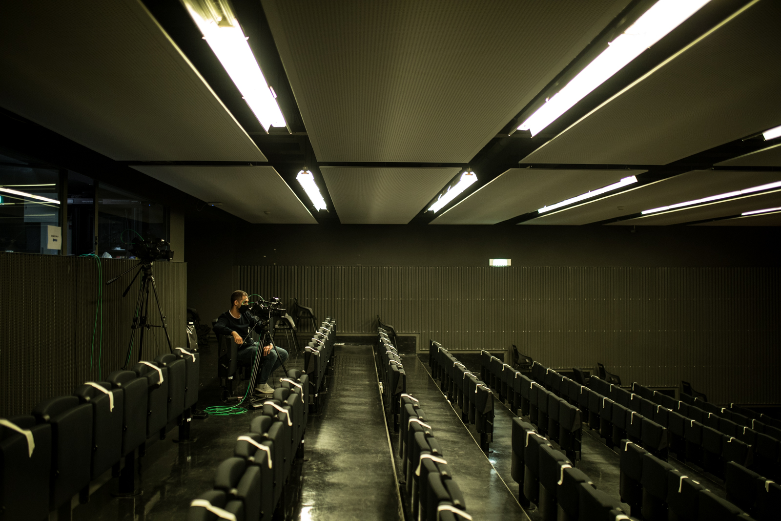 Imagem número 5 da galeria Sessão de Esclarecimento Covid I