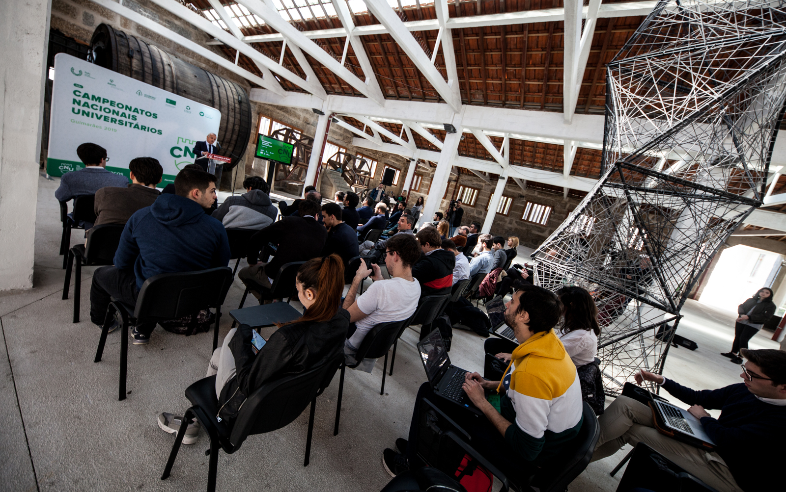 Imagem número 6 da galeria Apresentação Fases Finais CNUs