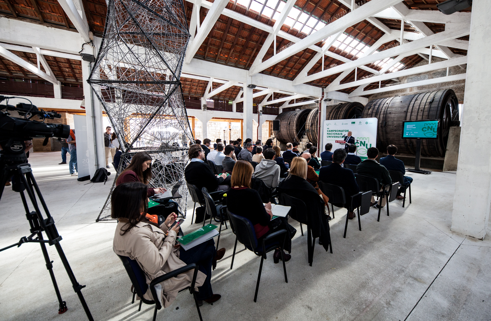 Imagem número 8 da galeria Apresentação Fases Finais CNUs