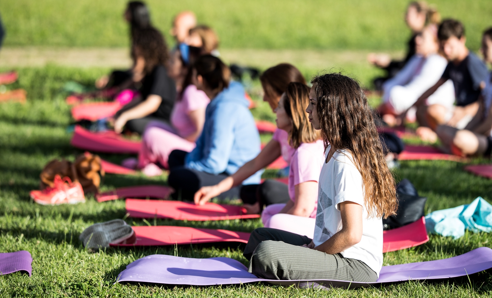 Imagem número 1 da galeria Yoga Guimarães