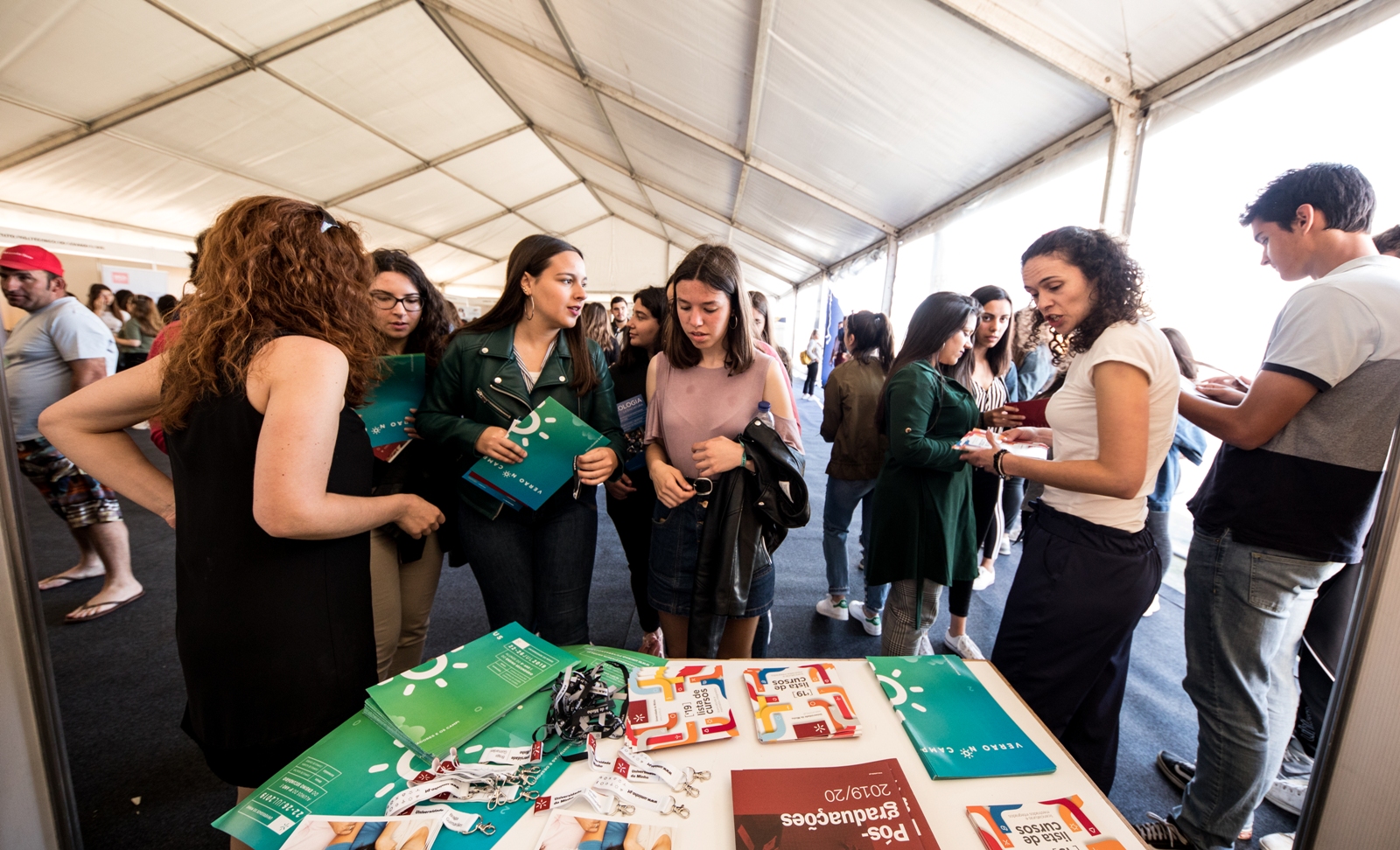 Imagem número 3 da galeria  Feira Ensino Esposende