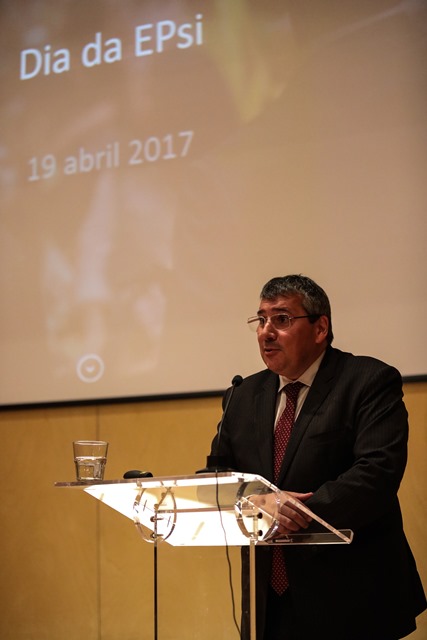 Imagem número 7 da galeria Aniversário Escola de Psicologia