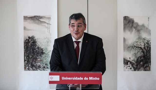 Imagem número 2 da galeria Inauguração da Biblioteca Fernão Mendes Pinto