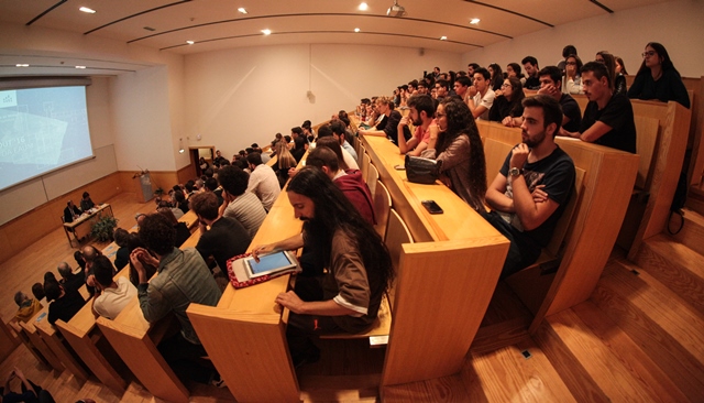Imagem número 1 da galeria Aniversário Escola de Arquitetura