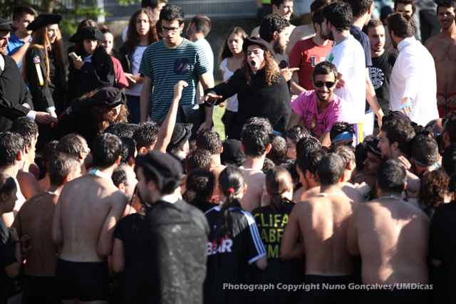 Imagem número 6 da galeria Caloiro de Molho