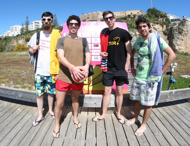 Imagem número 8 da galeria Gata na Praia