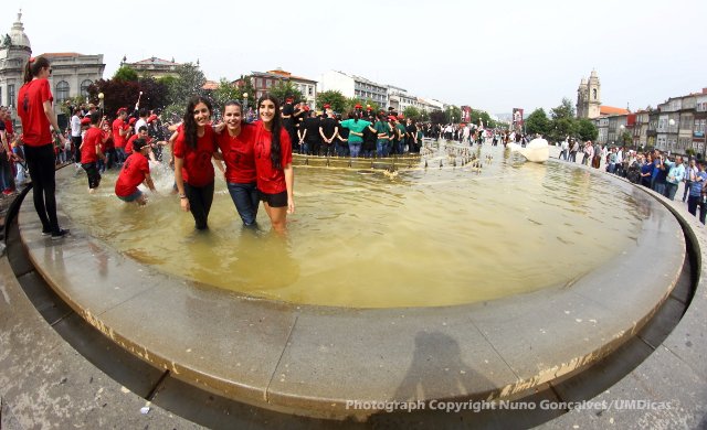 Imagem número 10 da galeria Cortejo