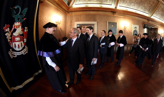 Imagem número 3 da galeria Doutoramentos Honoris Causa