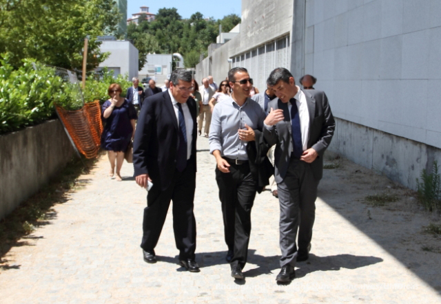 Imagem número 10 da galeria Lançamento da primeira pedra da biblioteca em Azurém