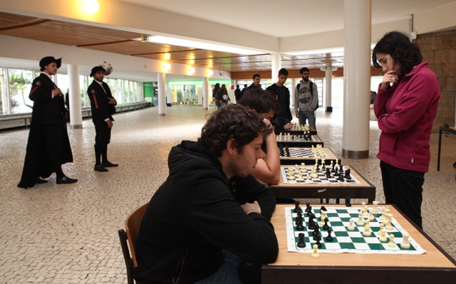 Imagem número 2 da galeria Torneio de Xadrez CP2