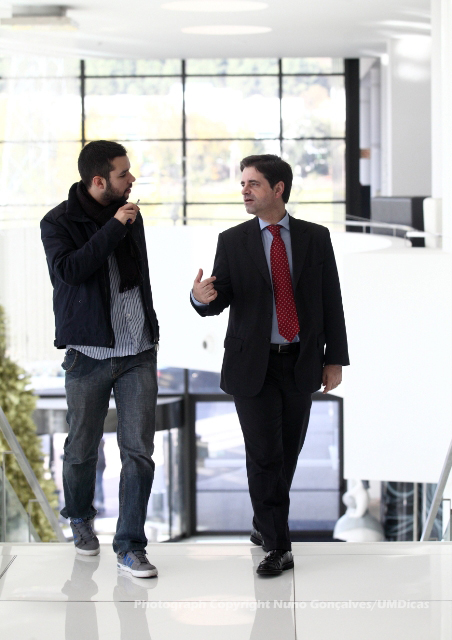 Imagem número 2 da galeria Protoclusters em Português