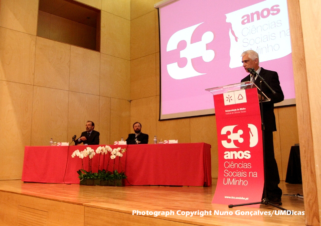 Imagem número 1 da galeria Entrega de diplomas ICS