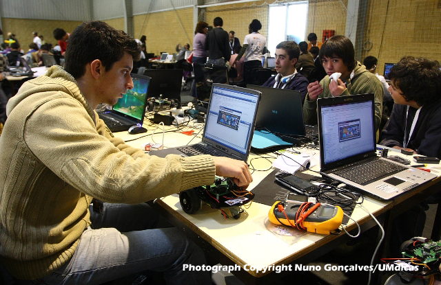 Imagem número 1 da galeria Roboparty