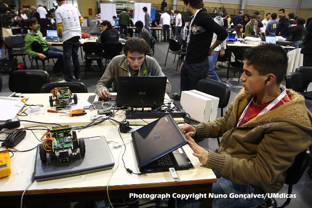 Imagem número 7 da galeria Roboparty