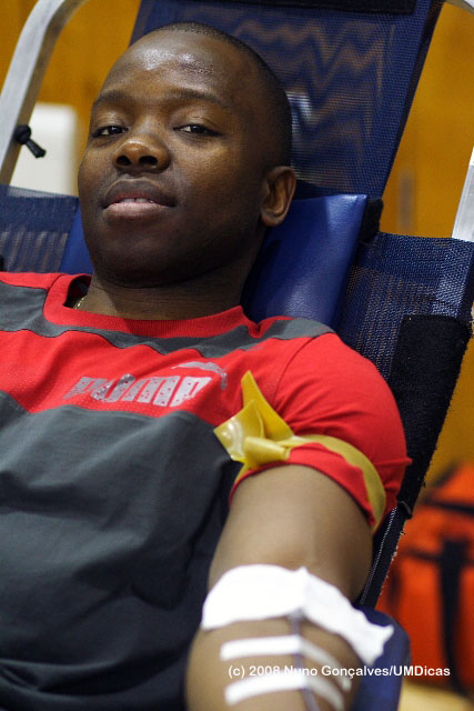Imagem número 8 da galeria Dádiva de Sangue - Abril