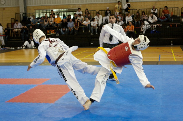 Imagem número 3 da galeria CNU Taekwondo