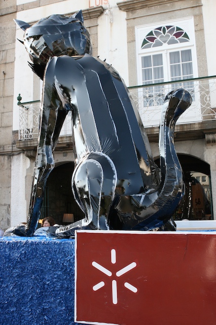 Imagem número 2 da galeria Cortejo