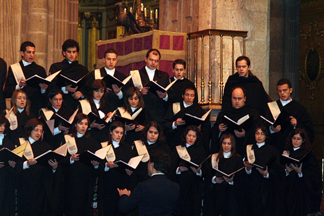 Imagem número 9 da galeria Concerto de Natal Coro Académico